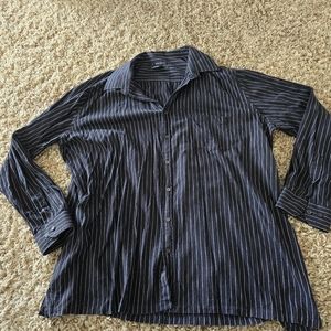 Men's button up dress shirt